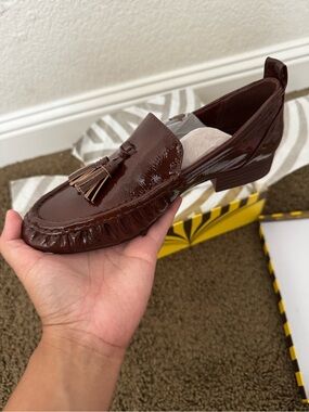CircusNY by Sam Edelman Women’s Classic Tassel Loafer Shoe in Dark Brown/Size 7